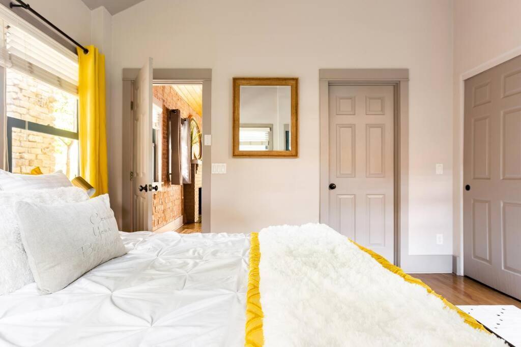 Holiday home Single Level 2br W Free Parking Near Downtown Tucson