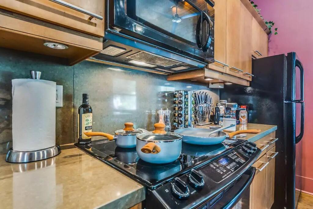 Holiday home Single Level 2br W Free Parking Near Downtown Tucson