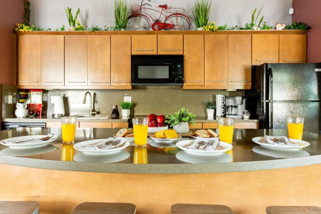 Single Level 2br W Free Parking Near Downtown * Tucson